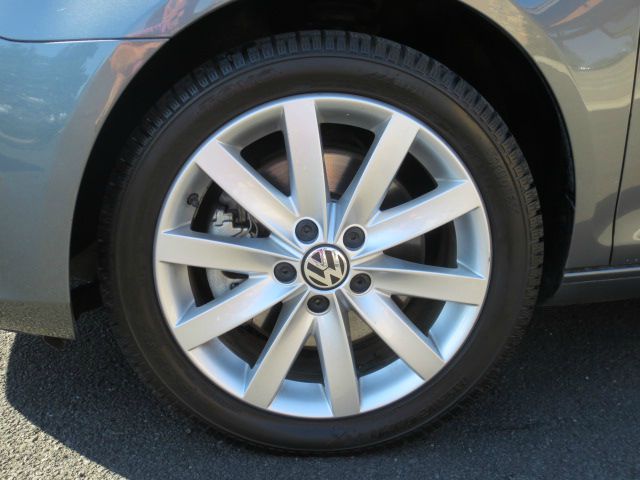 Volkswagen Jetta 2010 photo 2
