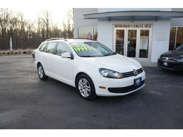 Volkswagen Jetta 2010 photo 2