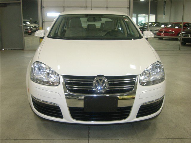 Volkswagen Jetta 2010 photo 1