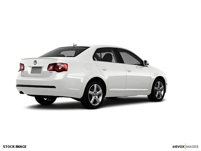 Volkswagen Jetta 2010 photo 3