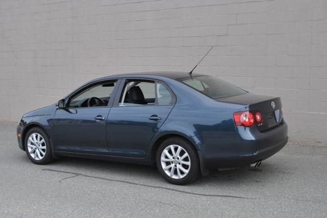 Volkswagen Jetta 2010 photo 6