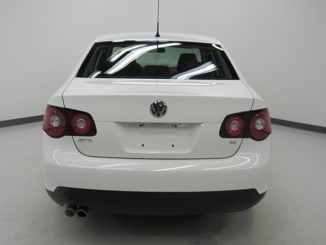 Volkswagen Jetta 2010 photo 4