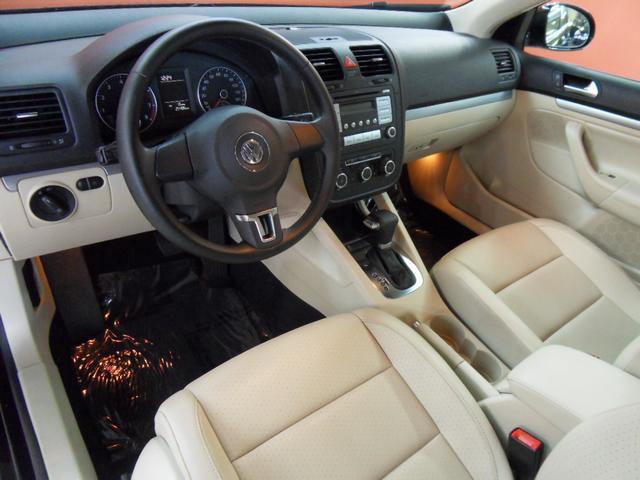 Volkswagen Jetta 2010 photo 1