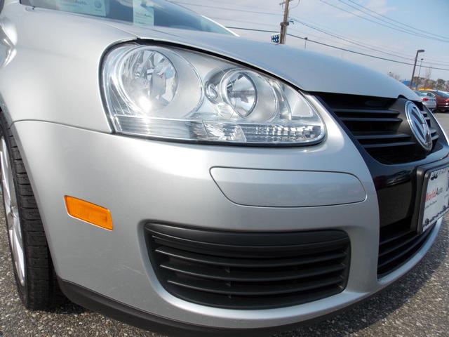 Volkswagen Jetta 2010 photo 3