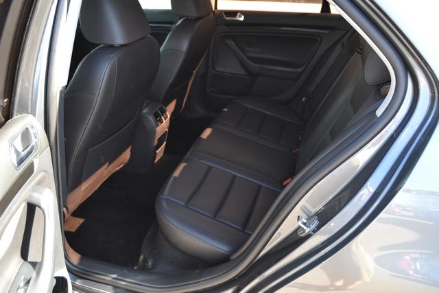 Volkswagen Jetta 2010 photo 4