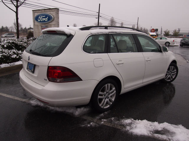 Volkswagen Jetta 2010 photo 3