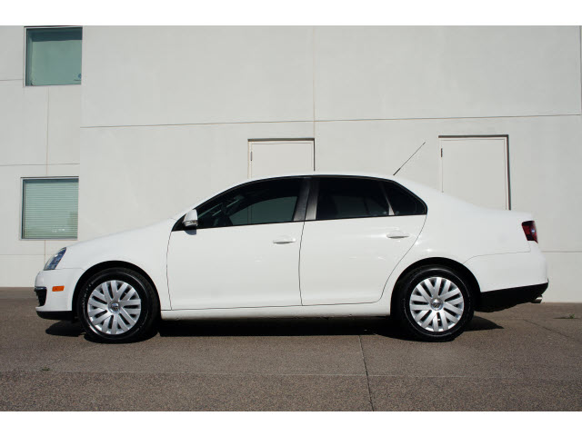 Volkswagen Jetta 2010 photo 2