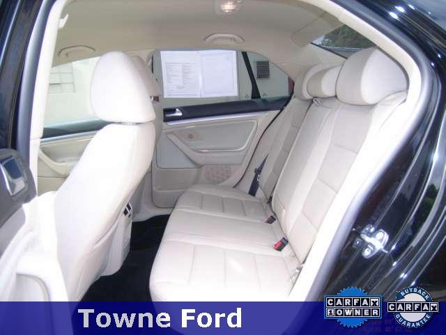 Volkswagen Jetta 2010 photo 5