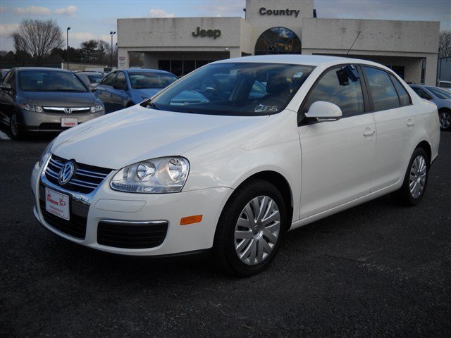 Volkswagen Jetta 2010 photo 1