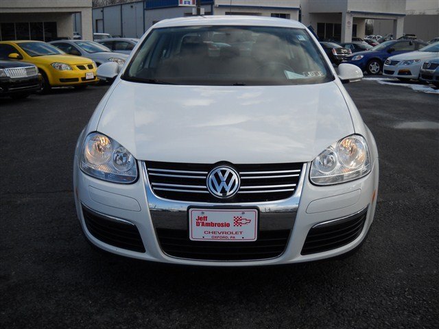 Volkswagen Jetta 2010 photo 2
