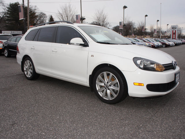 Volkswagen Jetta 2010 photo 3