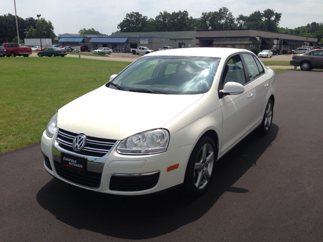 Volkswagen Jetta 2010 photo 2
