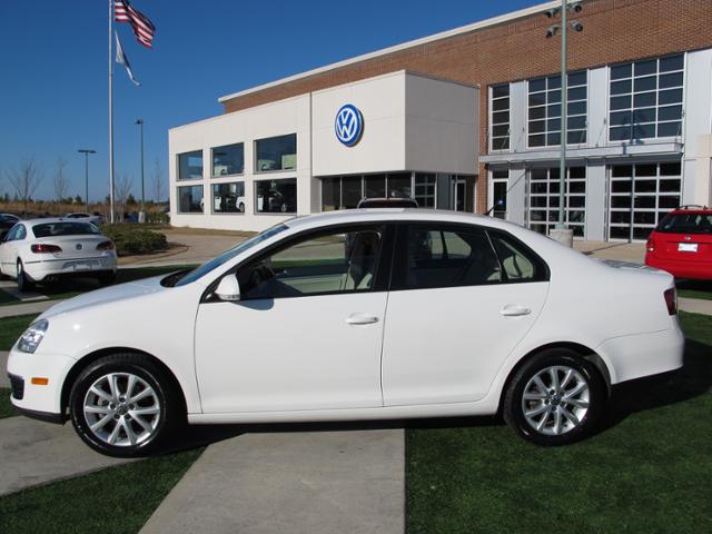 Volkswagen Jetta 2010 photo 1