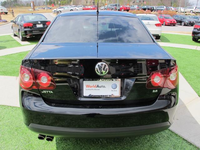 Volkswagen Jetta 2010 photo 4