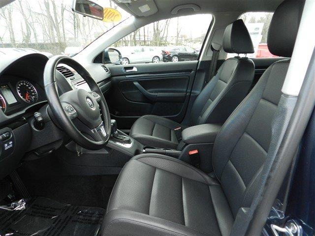 Volkswagen Jetta 2010 photo 1