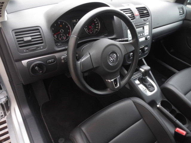 Volkswagen Jetta 2010 photo 3