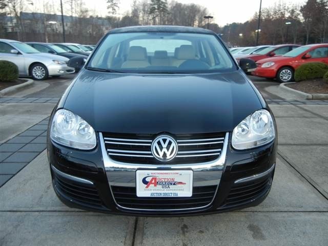 Volkswagen Jetta 2010 photo 1