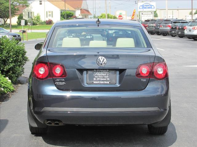 Volkswagen Jetta 2010 photo 2