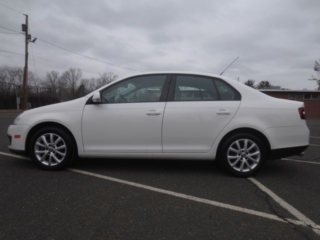 Volkswagen Jetta 2010 photo 3