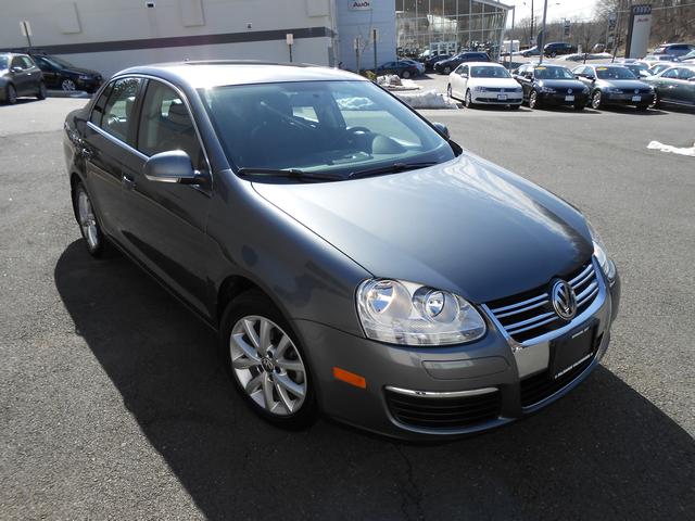 Volkswagen Jetta 2010 photo 3