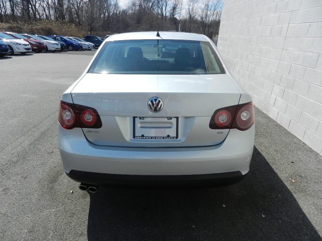 Volkswagen Jetta 2010 photo 3