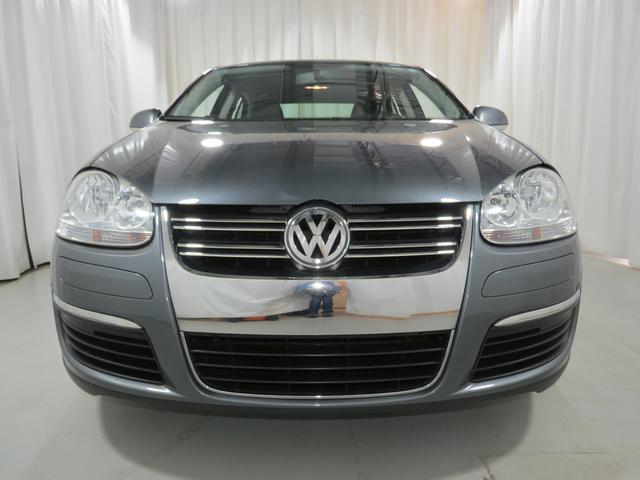 Volkswagen Jetta 2010 photo 3