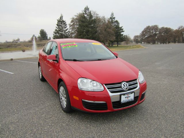 Volkswagen Jetta 2010 photo 2