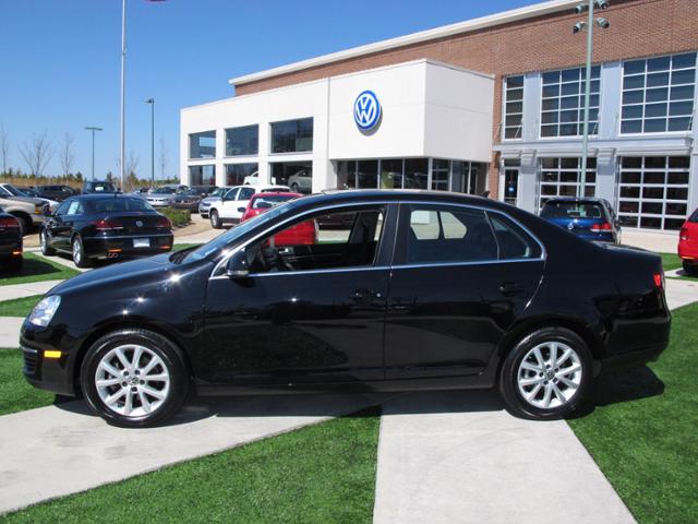 Volkswagen Jetta 2010 photo 4