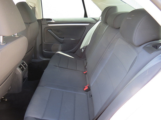 Volkswagen Jetta 2010 photo 1