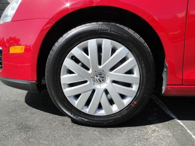 Volkswagen Jetta 2010 photo 4