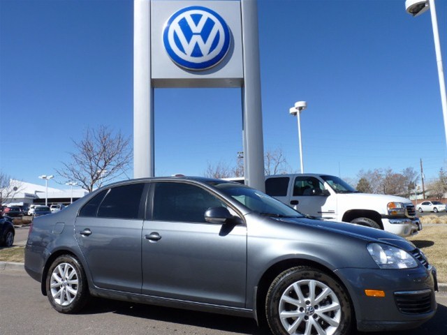 Volkswagen Jetta LS Premium Group Unspecified