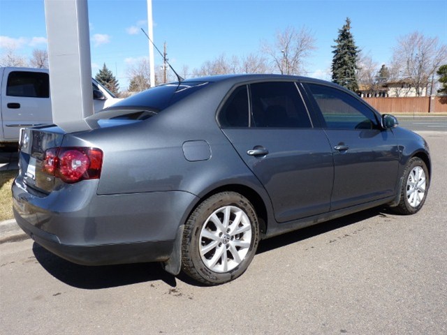 Volkswagen Jetta 2010 photo 2