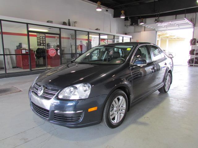 Volkswagen Jetta 2010 photo 2