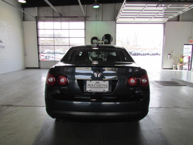Volkswagen Jetta 2010 photo 4