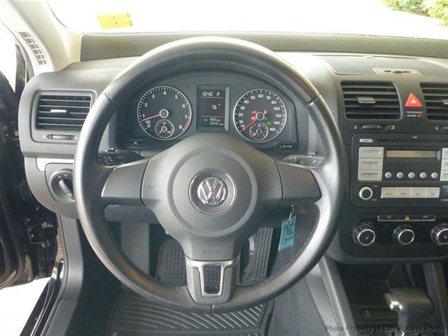 Volkswagen Jetta 2010 photo 4