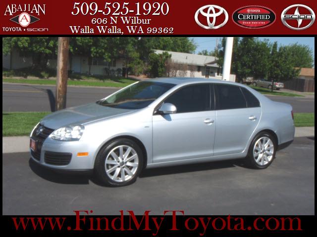 Volkswagen Jetta Touring W/res W/navi Sedan