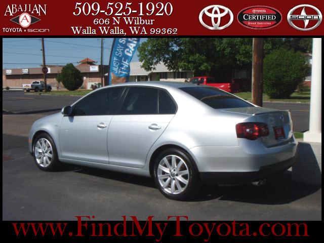 Volkswagen Jetta 2010 photo 1