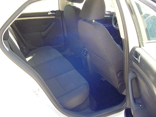 Volkswagen Jetta 2010 photo 1