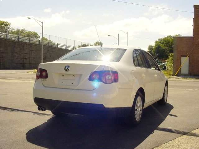 Volkswagen Jetta 2010 photo 9