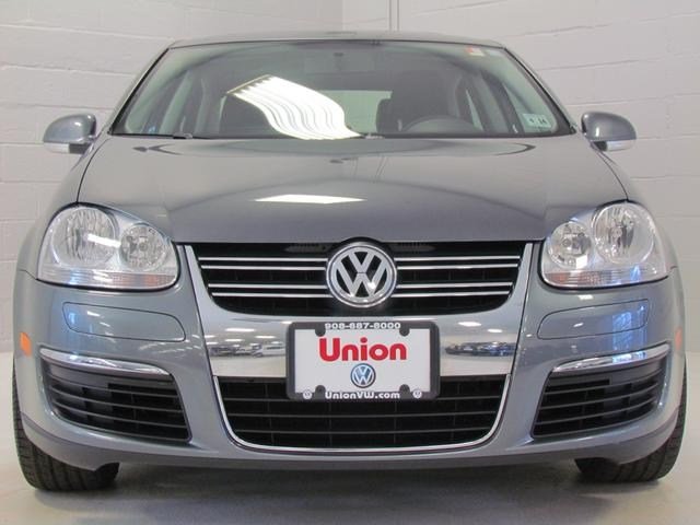Volkswagen Jetta 2010 photo 1