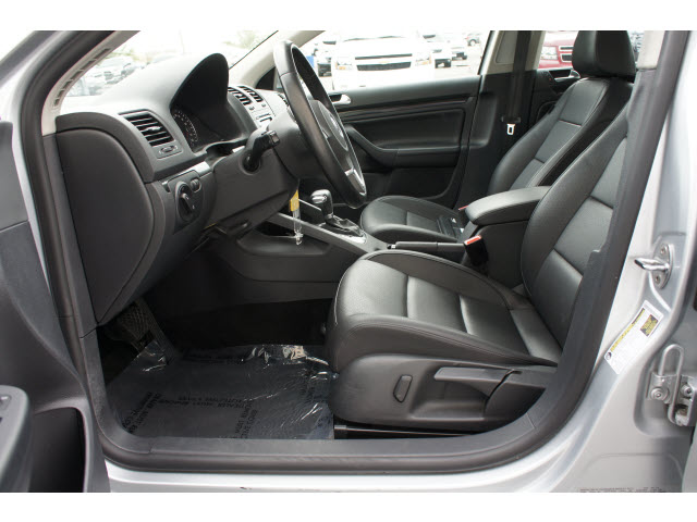 Volkswagen Jetta 2010 photo 5