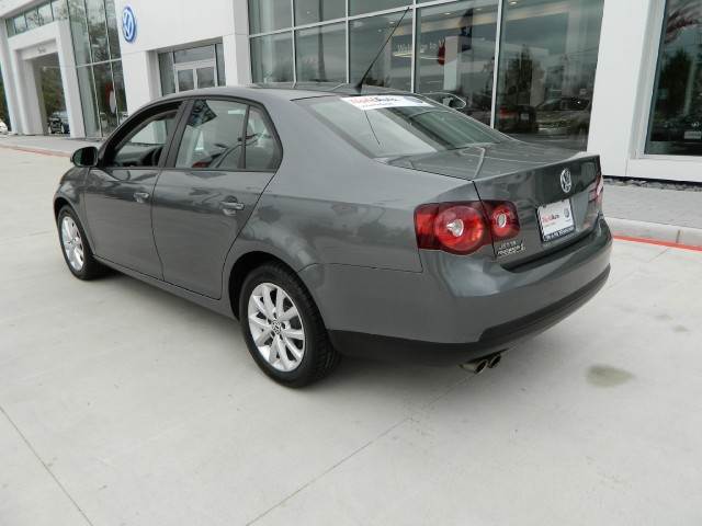 Volkswagen Jetta SLT 25 Unspecified