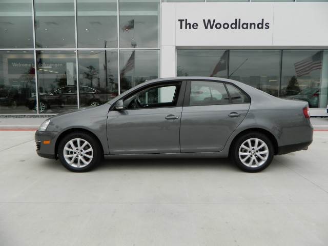 Volkswagen Jetta 2010 photo 2