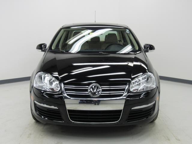 Volkswagen Jetta 2010 photo 3