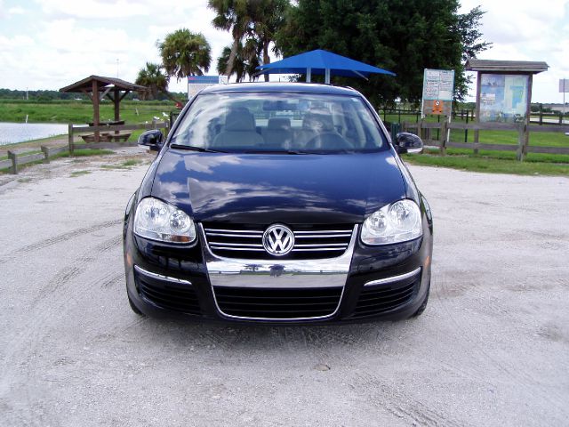 Volkswagen Jetta 2010 photo 1