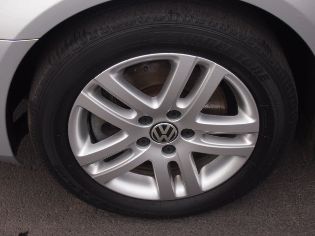 Volkswagen Jetta 2010 photo 2