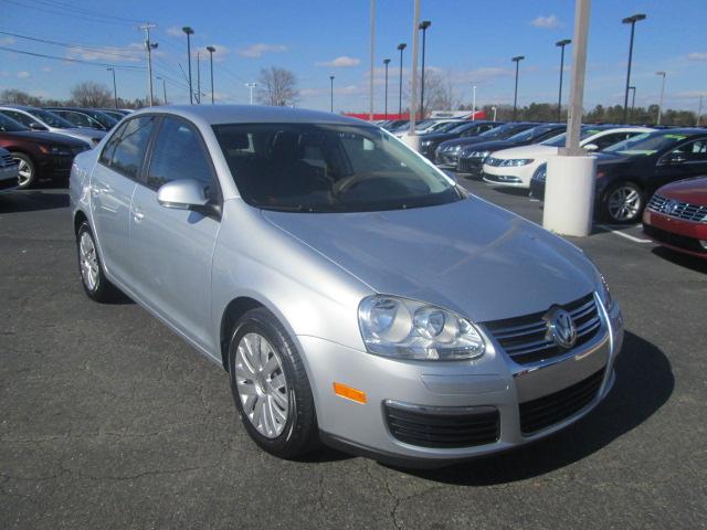 Volkswagen Jetta 2010 photo 4