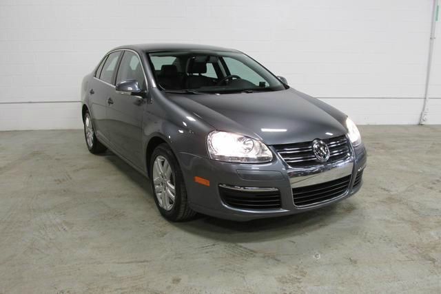 Volkswagen Jetta 2010 photo 2