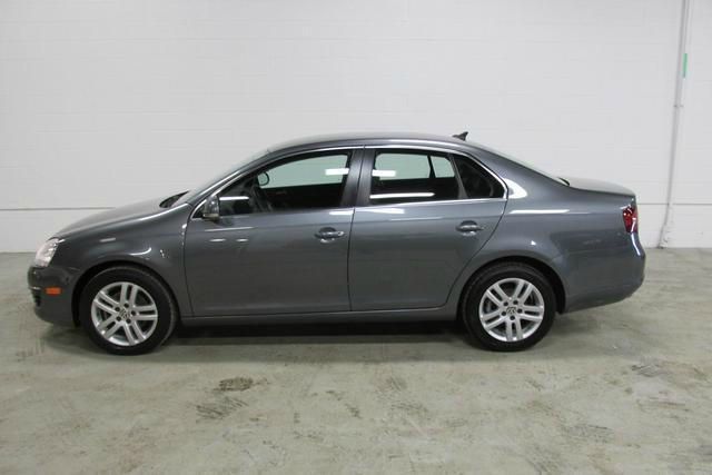 Volkswagen Jetta 2010 photo 3