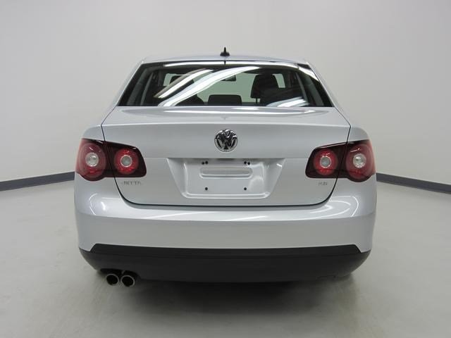 Volkswagen Jetta 2010 photo 5